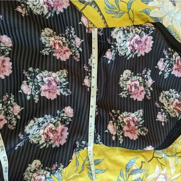 CRYSTAL doll juniors sz 3 floral A line mini dress halter top fit and flare euc - Picture 4 of 6